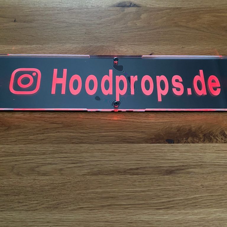 Sozial media plate, individuell für die gefertigt Sozial media plate, individuell für die gefertigt